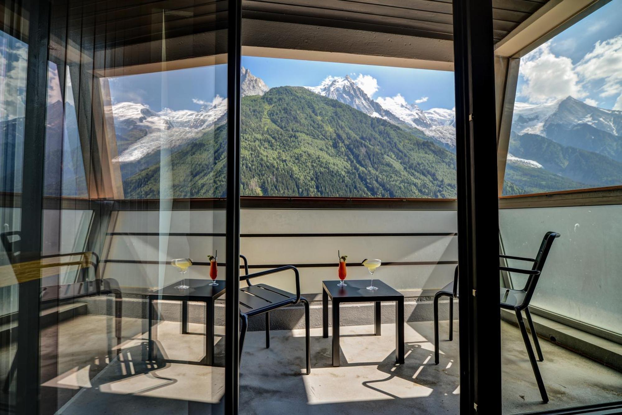 Suite Balcony Mont-Blanc Range View,1215194437:JPEG