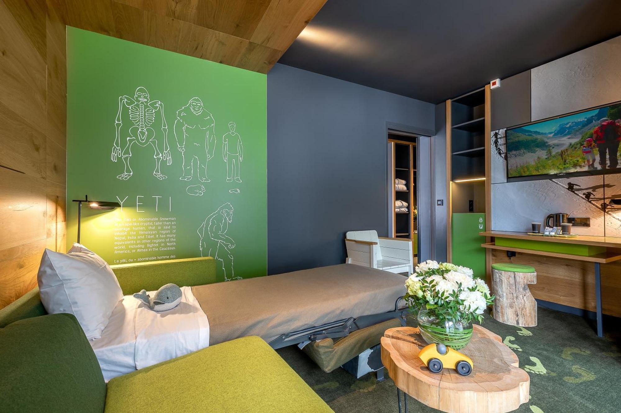 Suite Balcony – Mont-Blanc Massif View